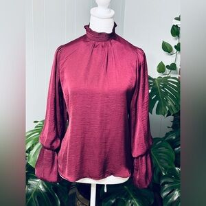 🛍️ Tahari  maroon long sleeve blouse size PXS